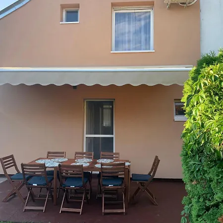 Topart C Holiday home